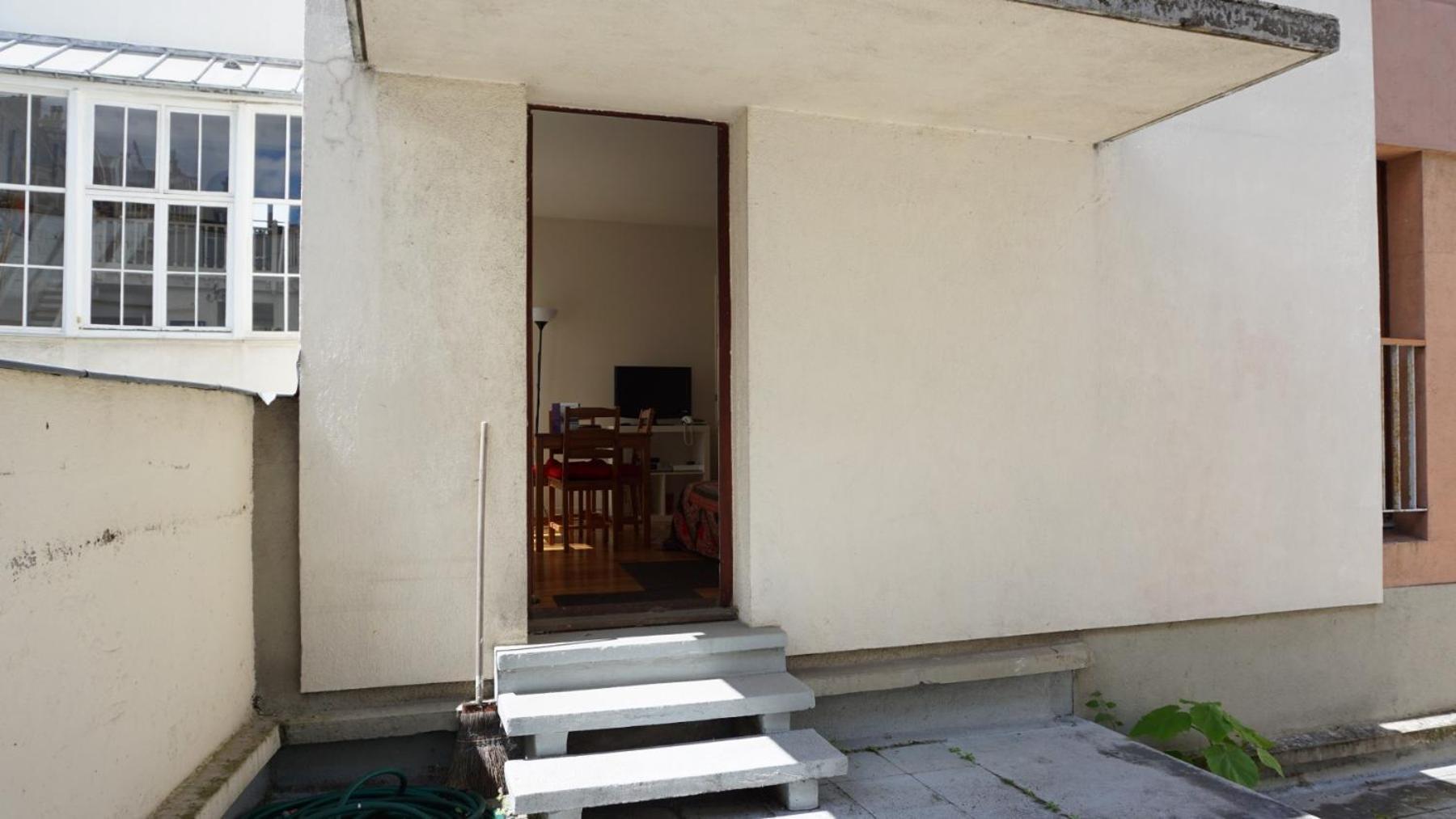 Close To Eiffel Tower And Metro Apartment Paris