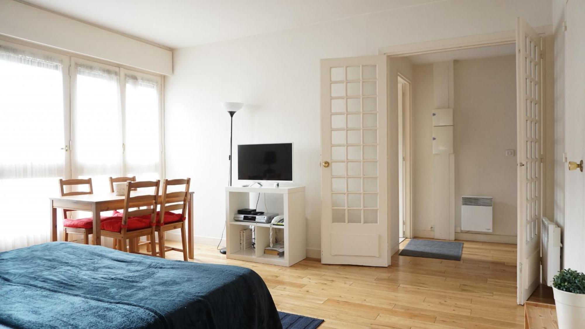 Apartment Close To Eiffel Tower And Metro *