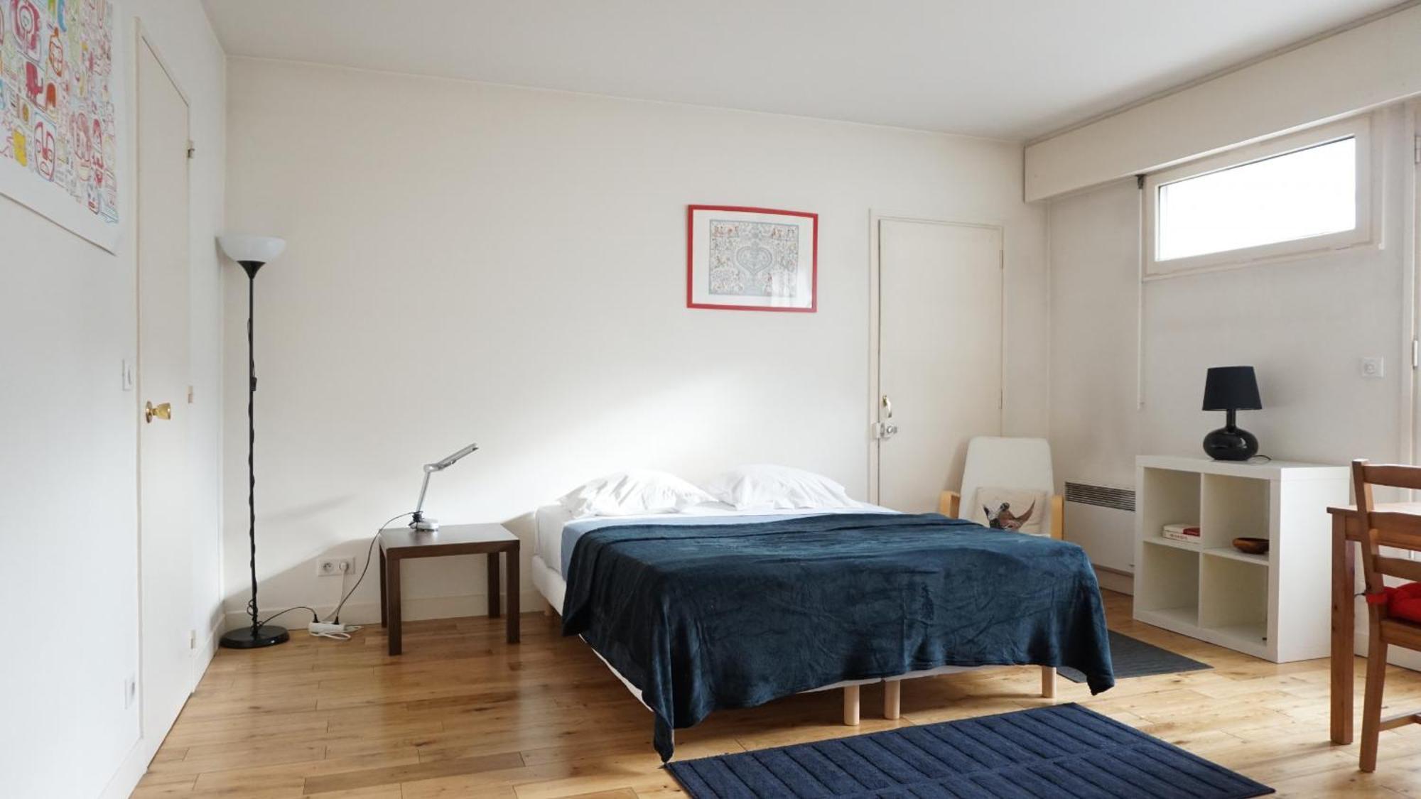 Close To Eiffel Tower And Metro Apartment *